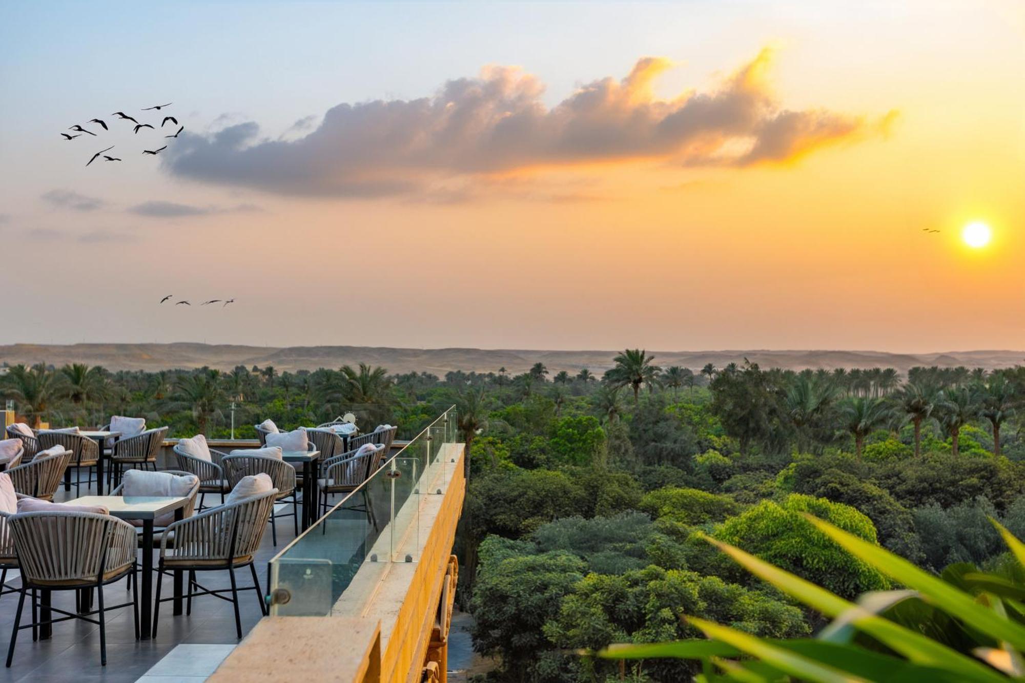 Golden Palm Sunrise Inn Kafrat al Jabal Exterior photo